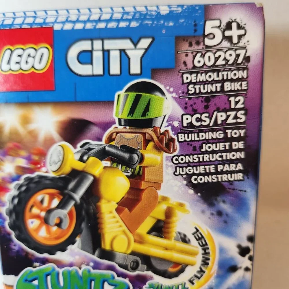 NEW LEGO 60297 City Stuntz Fly wheel Motorcycle Minifigure CHRISTMAS STOCKING ST